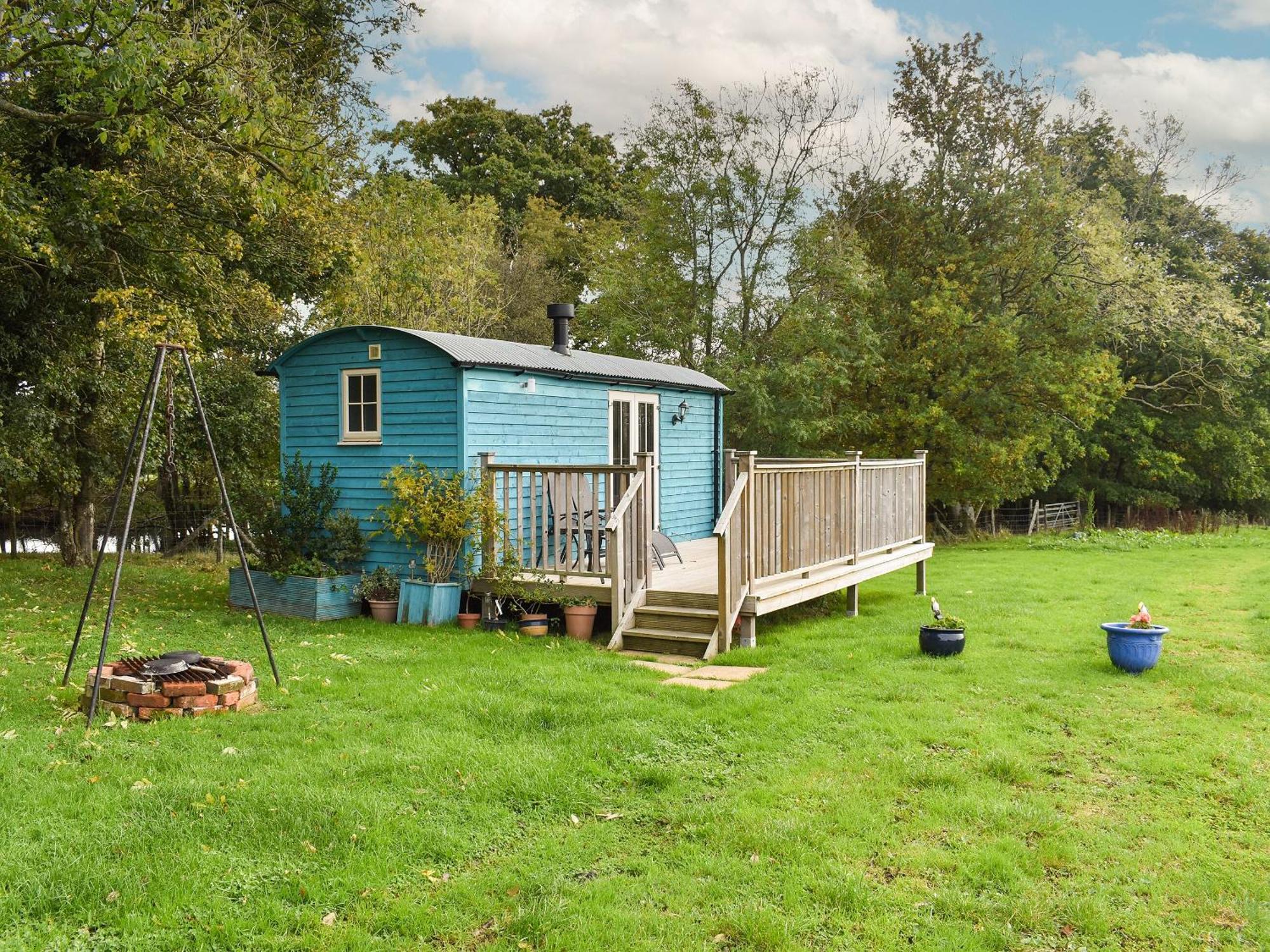 The Shepherds Hut Herstmonceux Exterior foto